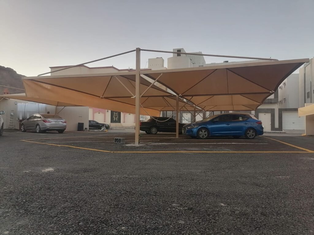 صورة تركيب مظلات سيارات - مظلات وسواتر المدينة