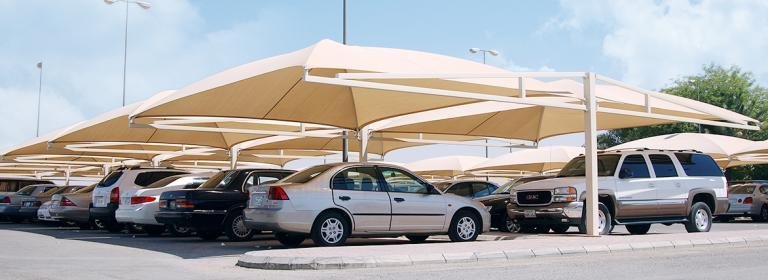 صورة تركيب مظلات سيارات - مظلات وسواتر المدينة